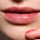 Kenapa Bibir Perlu Lip Balm dengan SPF? 8 lips Sedang